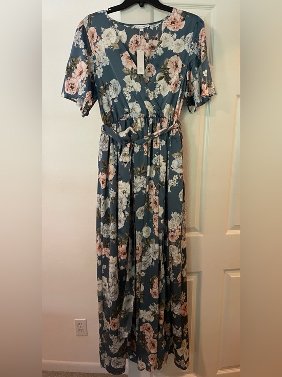Baltic Born Dresses & Skirts - Women’s Baltic Born XL maxi blue floral dress
